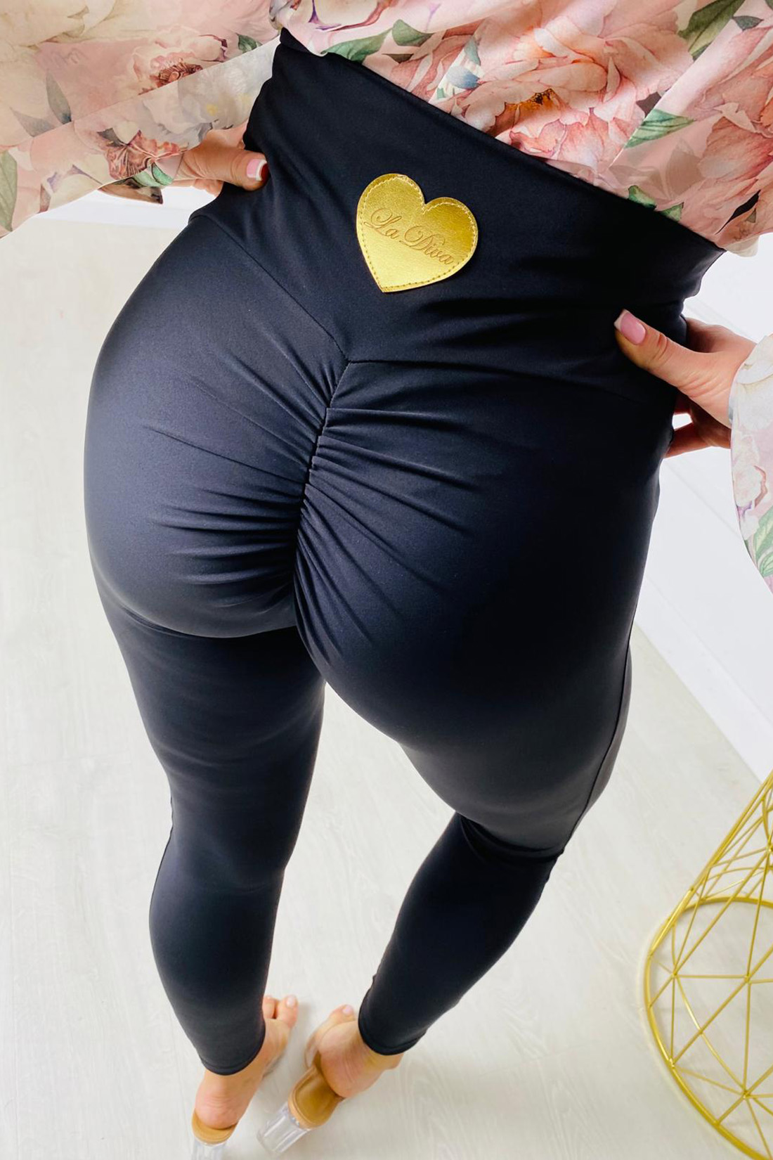 LEGGINSY Z KLAMRĄ LA DIVA CZARNE - obrazek 4