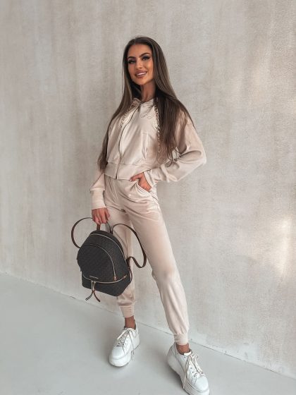 FAME ICON – DRES WELUR ŁAŃCUCH – BEŻ