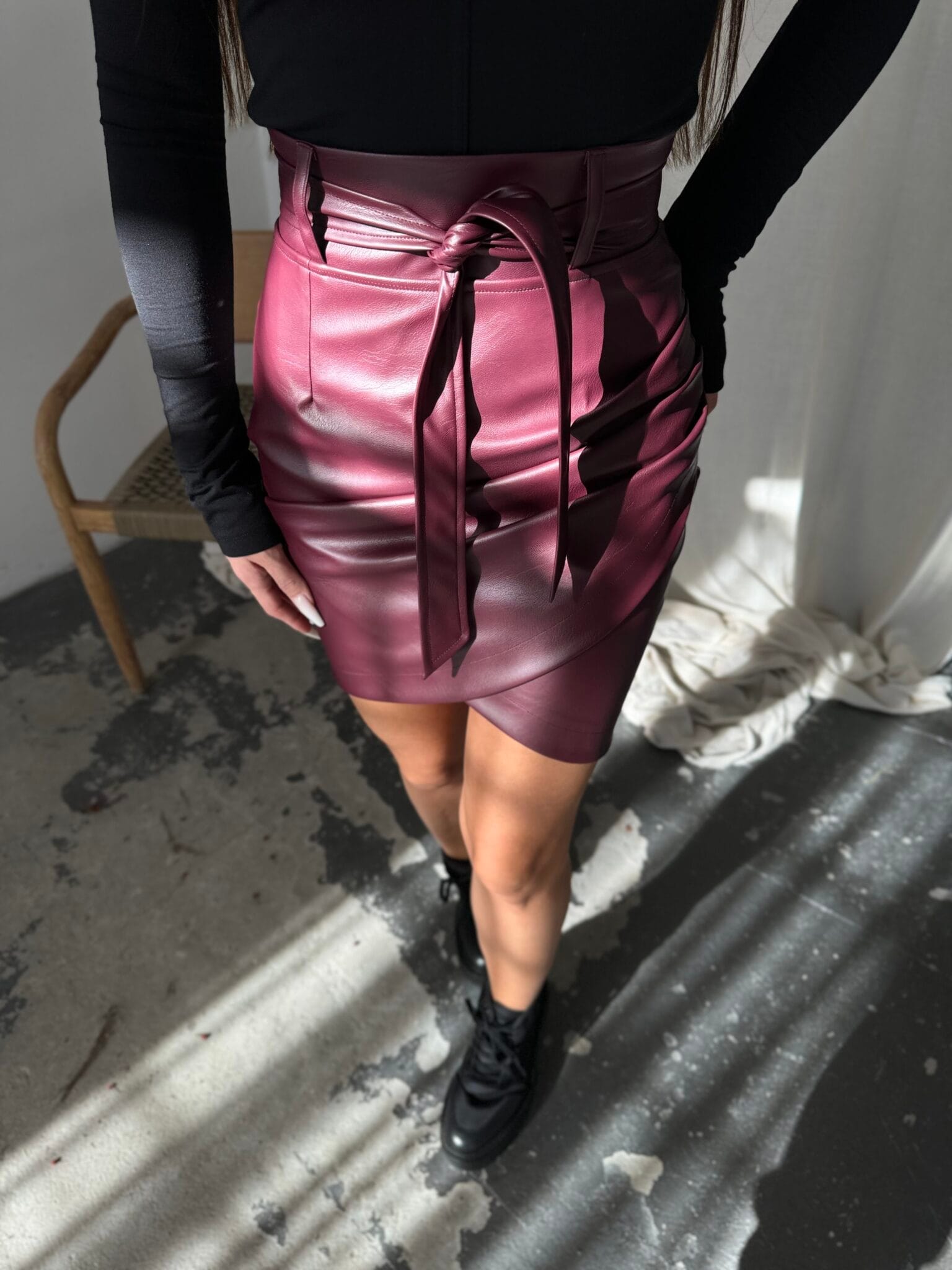 Spódnica URBAN bordo LAMANUEL - obrazek 3