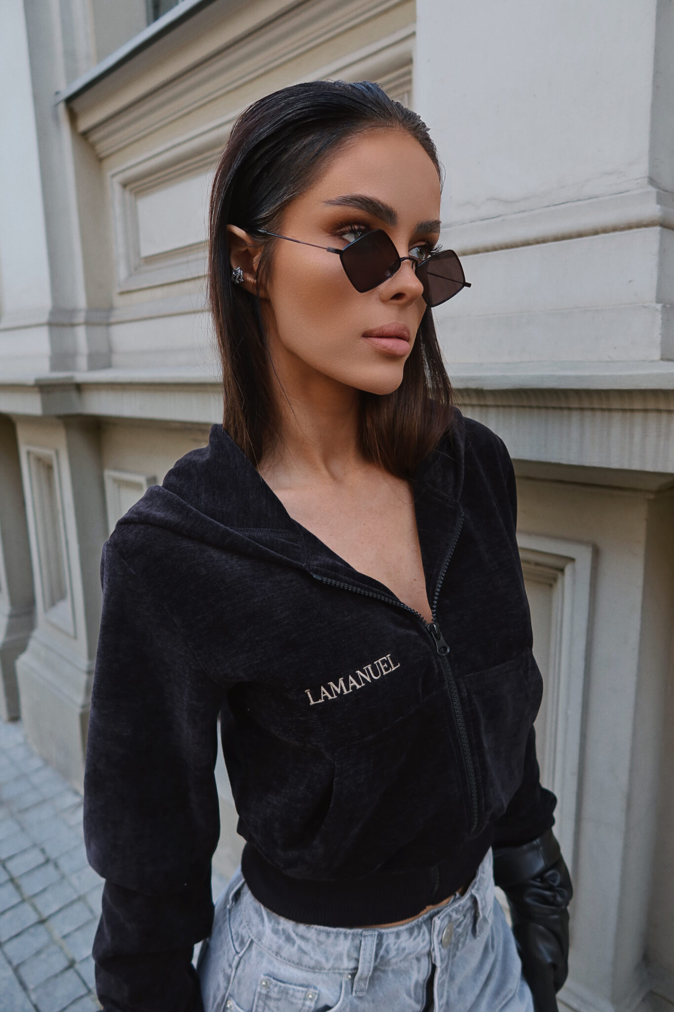 Bluza VELVETY czarna LAMANUEL - obrazek 4