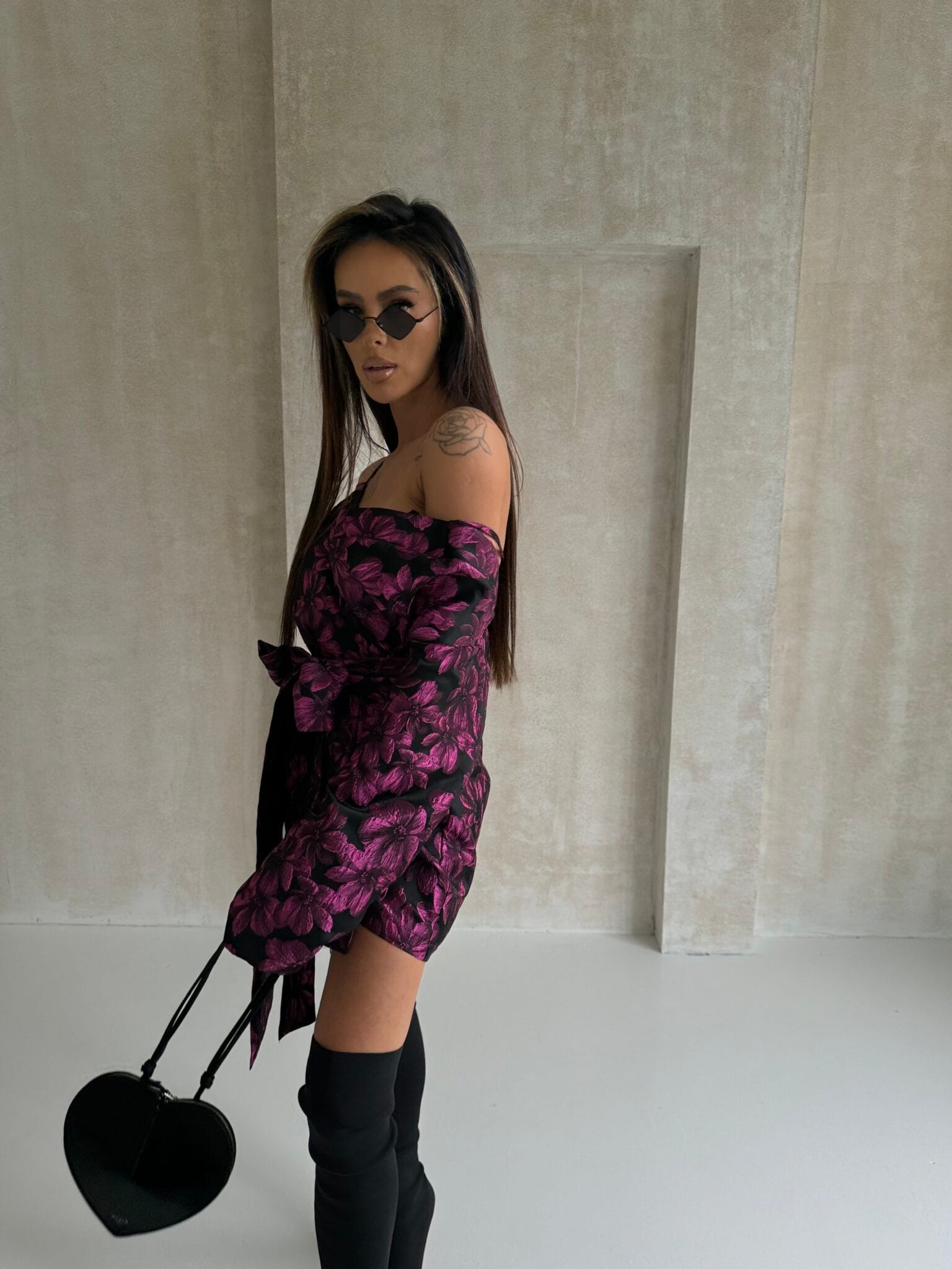 Sukienka AMARA fuksja LAMANUEL - obrazek 3